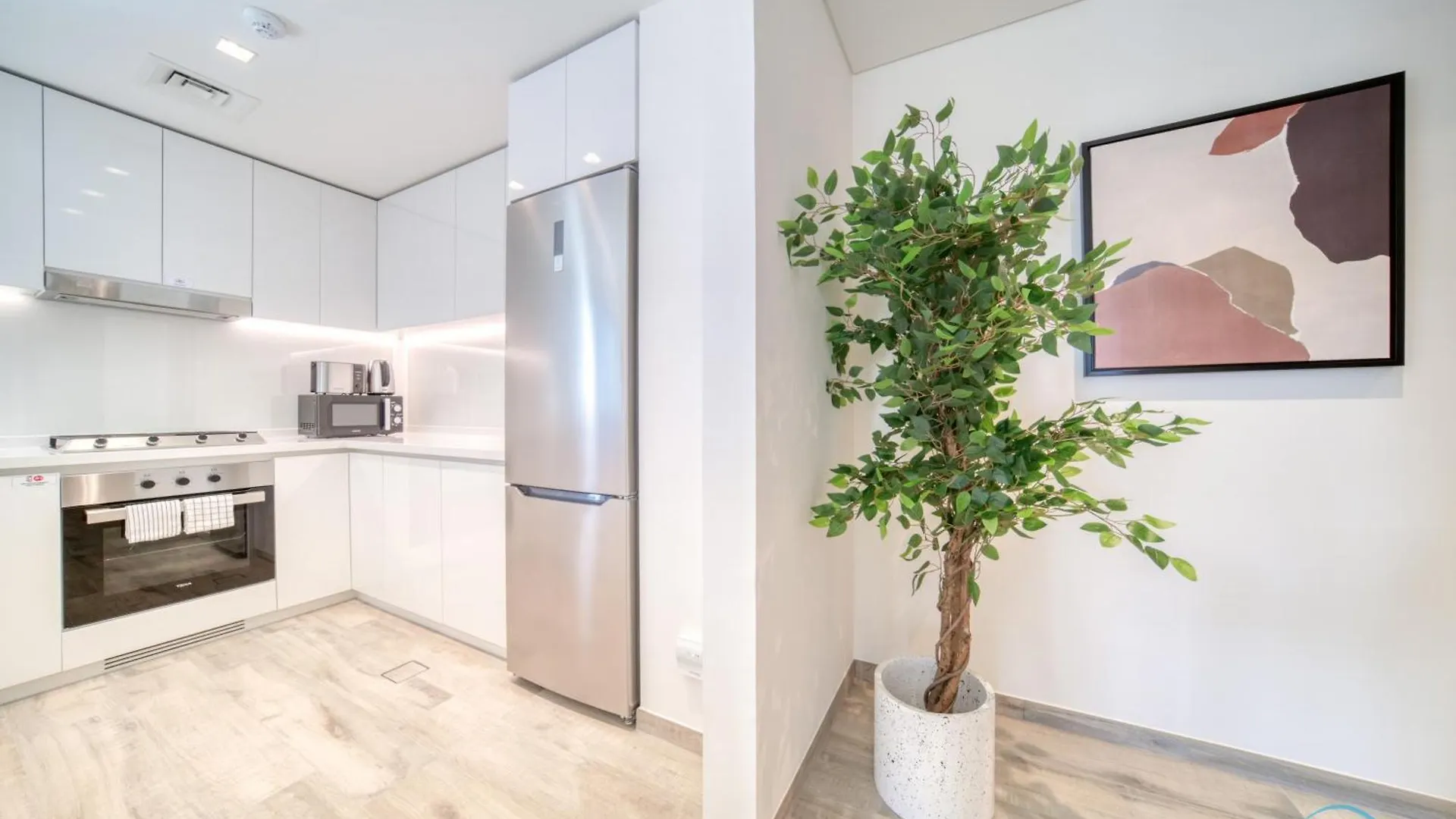 Welcoming 1Br Apartment In Ahad Residences Business Bay By Deluxe Holiday Homes Dubai