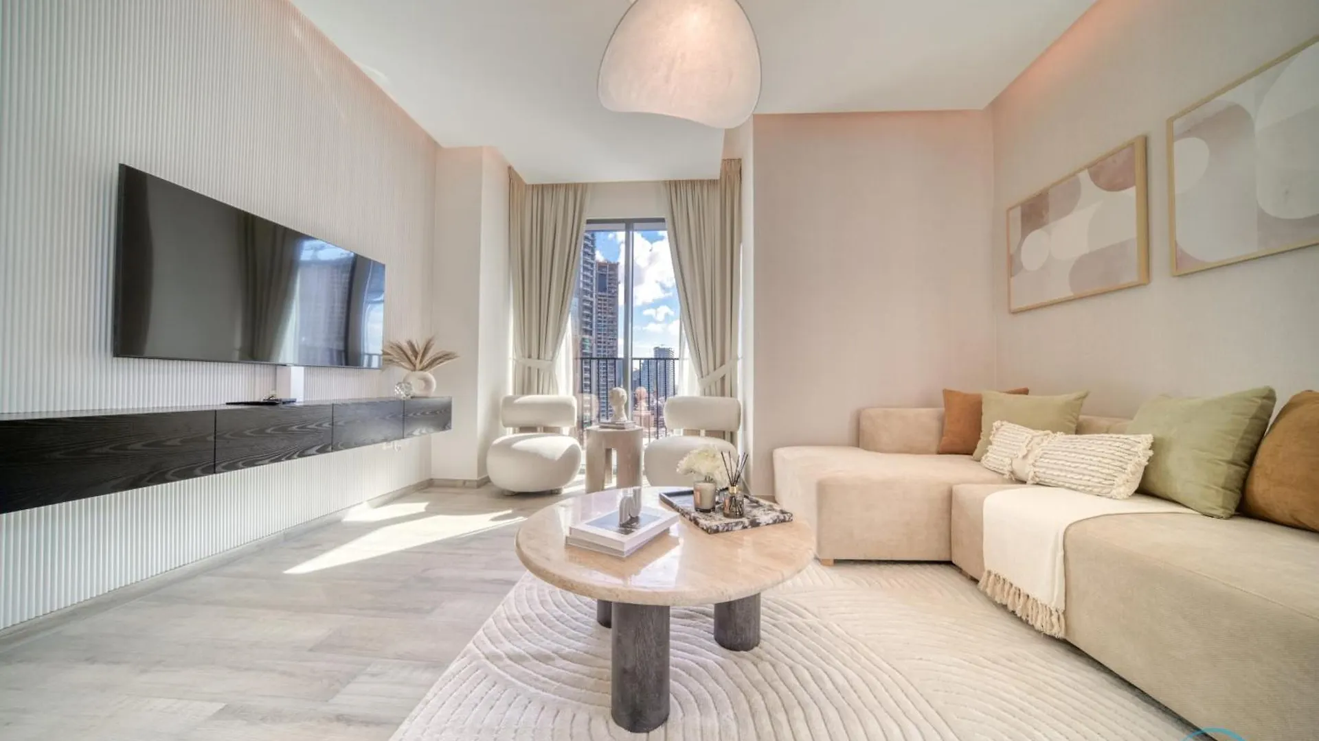 Welcoming 1Br Apartment In Ahad Residences Business Bay By Deluxe Holiday Homes Dubai
