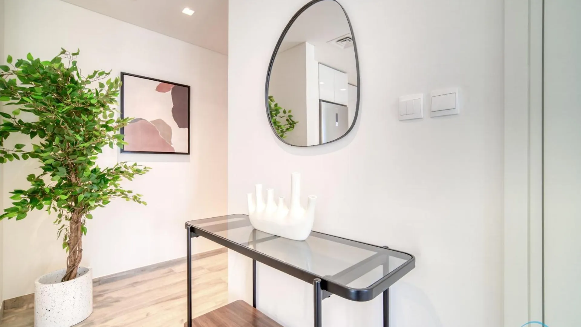 Welcoming 1Br Apartment In Ahad Residences Business Bay By Deluxe Holiday Homes Dubai