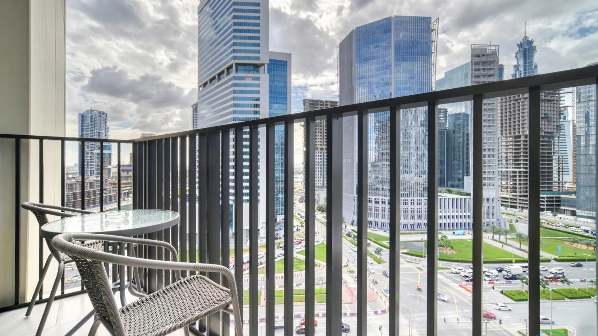 Welcoming 1Br Apartment In Ahad Residences Business Bay By Deluxe Holiday Homes Dubai United Arab Emirates
