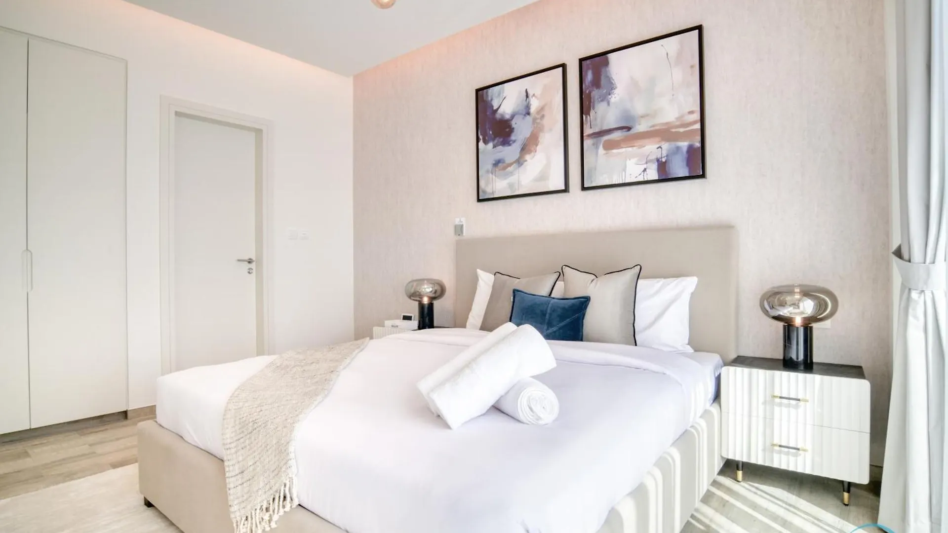 Welcoming 1Br Apartment In Ahad Residences Business Bay By Deluxe Holiday Homes Dubai United Arab Emirates